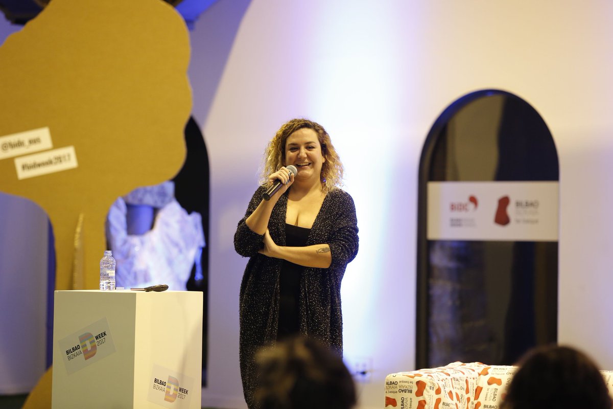 alarrinaga3's tweet photo. Begihandi handia!!! @eidedesign @uncurruscu @NaielIbarrola Jaime hayde #BiDweek17 https://t.co/hGSCOxLfAz