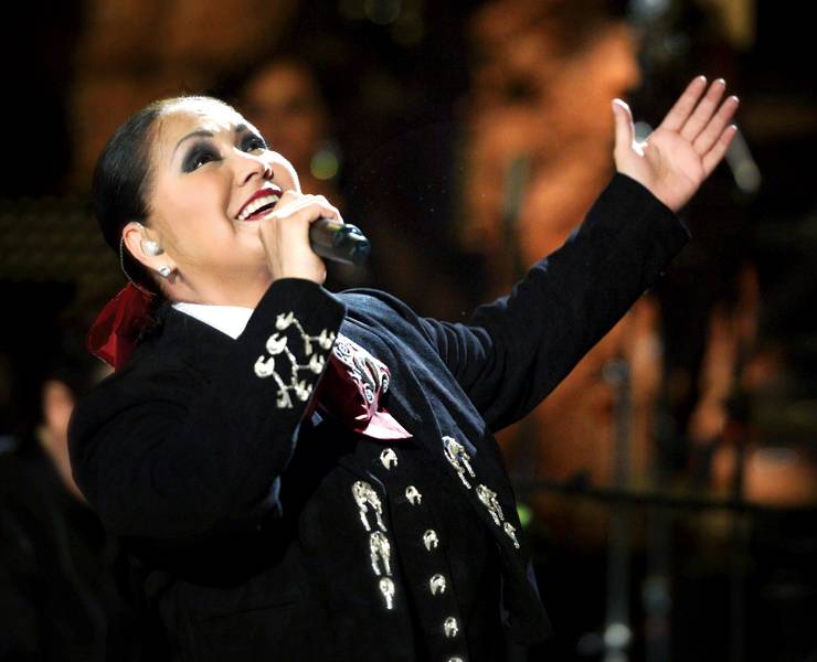 LasVegasMag's tweet photo. .@ANAGABRIELRL: All about the love. The Latin superstar looks forward to connecting with her fans at the @PearlatPalms tomorrow.
https://t.co/Uq8eZFLRvc https://t.co/NQpHdA5v0d