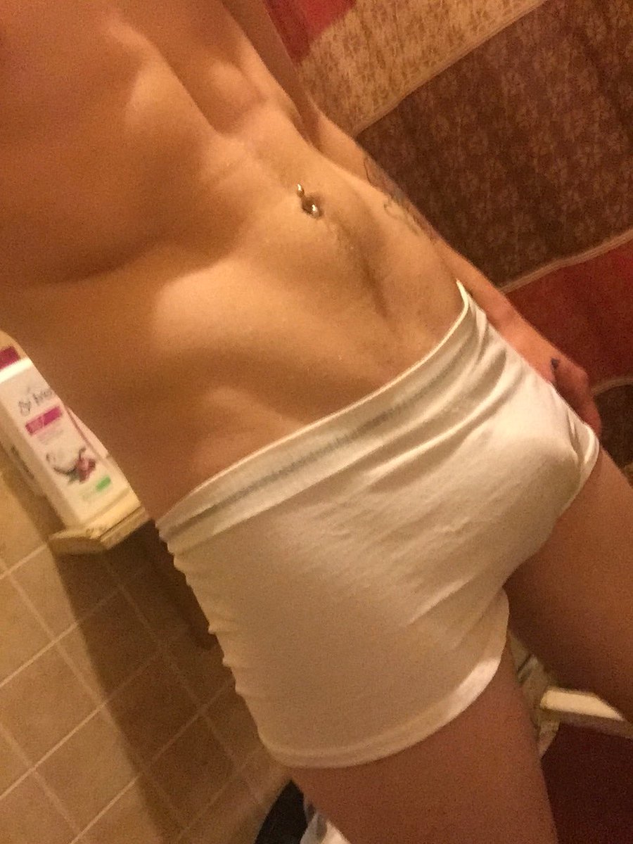 ColeSteele199's tweet photo. Don’t come at me with $5 tributes when I’m worth millions. You can’t even start to put a price on my perfection, but hey, y’all all are In competition in who can get the closest. Daddy is waiting. #findom #paypig #payslave #cashmaster https://t.co/VeBAZEDHGc