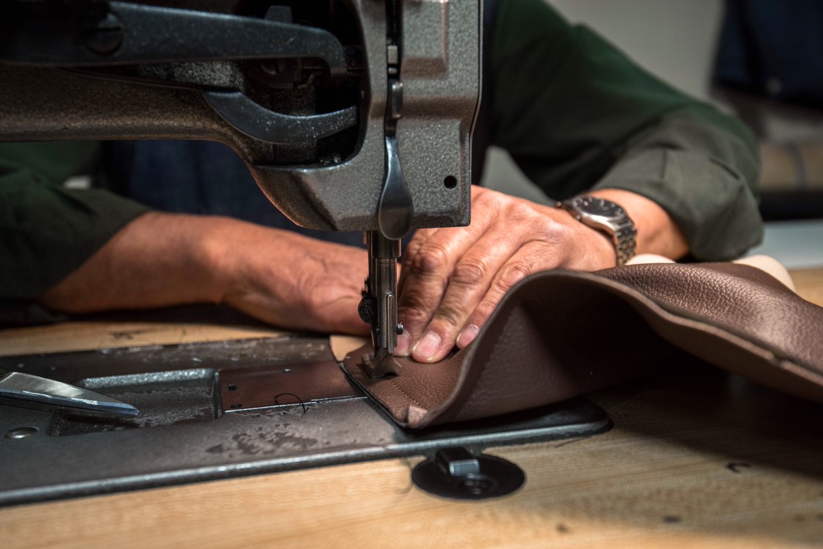 gpmanufacturing's tweet photo. We stand behind every stitch. #GaryPlatt #comfort #design #chairdesign #casino https://t.co/EhSl4Vxpar