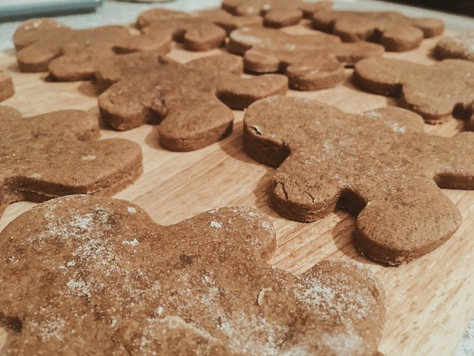 Gingerbread https://t.co/5zbYiOBkBQ https://t.co/rAGHijxsQg