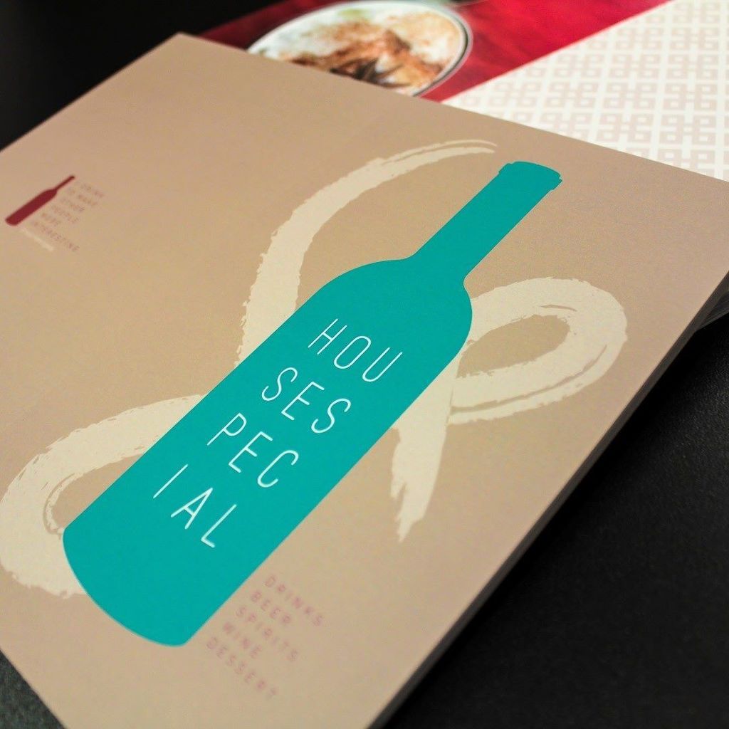 LinxPrint's tweet photo. Soft touch laminated menus for House Special Vietnamese cuisine. These menus will last for a rather long time, if wine prices hold up that is... good luck.
#Linxprint #Vancouver #EastVan #EastVancouver #EastVanprinter #EastVanprintshop #Vancouverprintsh… https://t.co/Wada4f0IU0 https://t.co/AJmLZY7ngm