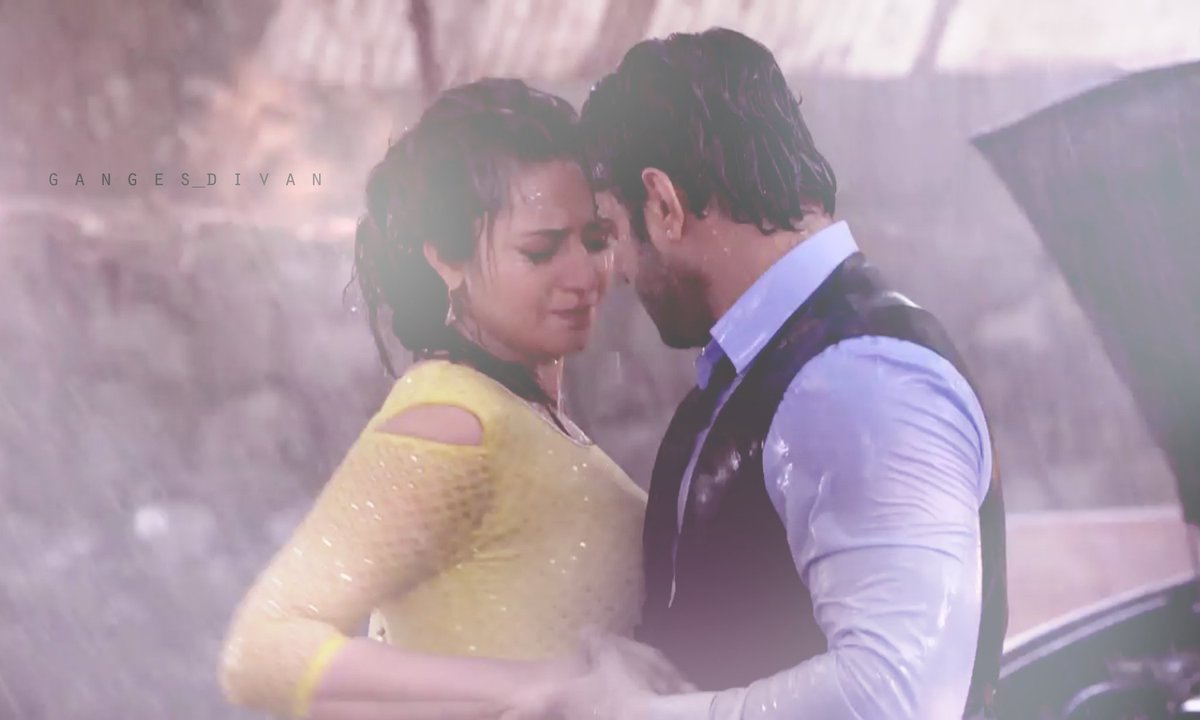 ganges_divan's tweet photo. #IshRa #RainSequence 💦💙
@Divyanka_T @TheKaranPatel https://t.co/MXvGr08zkP