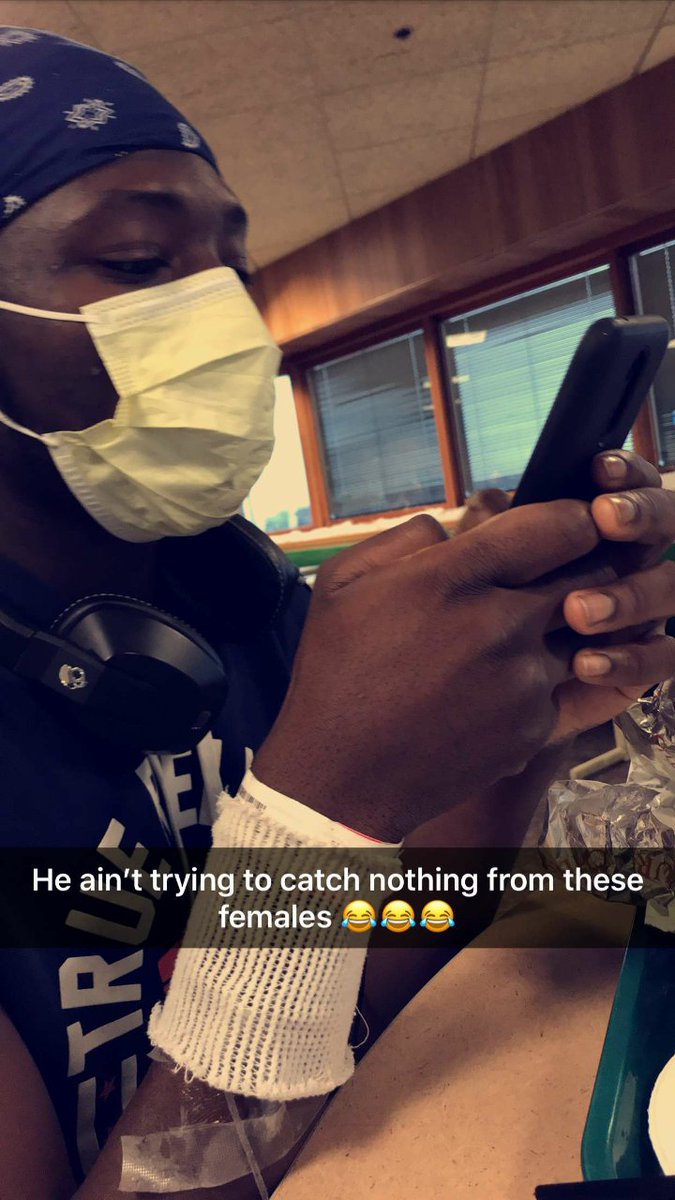 _jujukush's tweet image. I can't fxxk with @Gravity_EST lol got me fuck upped 😂😂😥