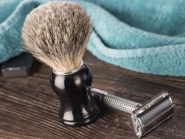 vanderhagen's tweet photo. Having trouble with shaving with traditional safety razor? Here are some tips for shaving with a traditional safety razor https://t.co/sZzEVeiQrl #shavetips #wetshave #vdhshave #myuniversalvip #cleanshave #grooming https://t.co/RcIC6zzCcm