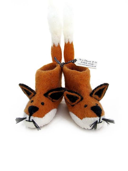 JoyFilledPlay's tweet photo. Keep their little feet nice and toasty with these gorgeous handmade slippers. Perfect Xmas gift! https://t.co/IEF0N1lnTU #winteriscoming #giftsforkids #xmas #blackfriday https://t.co/TMwVz3siOU