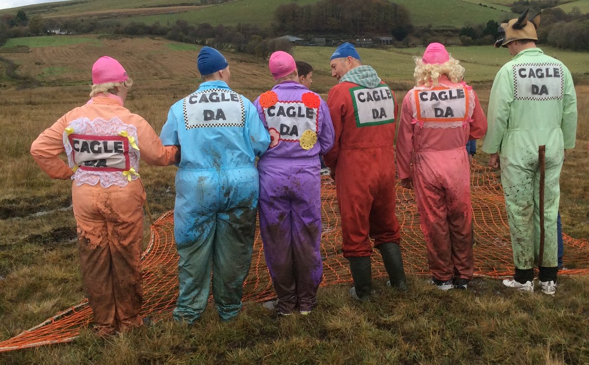 TheatrFelinfach's tweet photo. Mae arnom angen eich #help #gwnio #periantgwnio #panto #corws https://t.co/aZJus0OgJu @CSCeredigion @CeredigionYFC @cavoceredigion @@YWAWR @ClwbRygbiCNE @Clonc360 @Y_Ddolen @YDwrgi @TincerY @ybarcud @YGAberaeron @YsgolBroPedr @YsgolHR @YsgolBroTeifi #yagym https://t.co/kmGc8Sj6s2