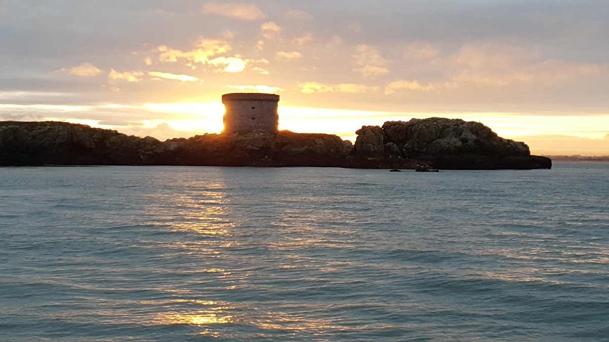 #YourHowth Lovely sunsets at Ireland's eye last weekend.