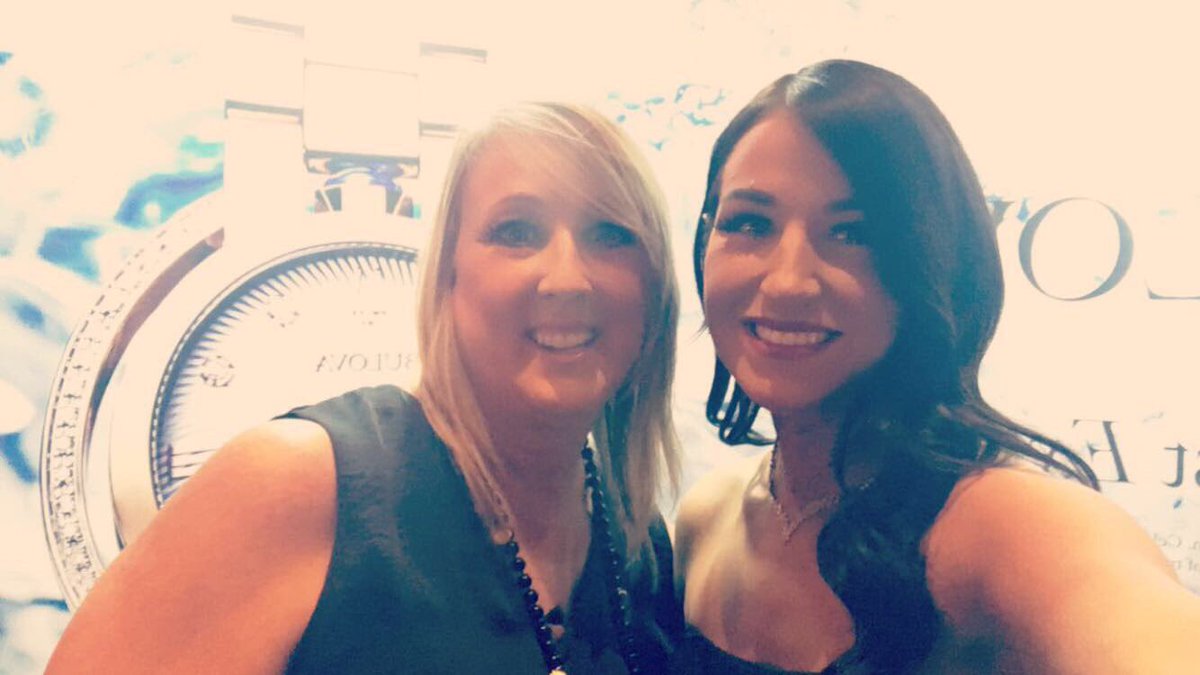 Women supporting women! At the incredible @WomenOfInflnce event! #CWEACelebrates #Inspired #StrongWomen #Beautiful #GreatNight #Success #RBC