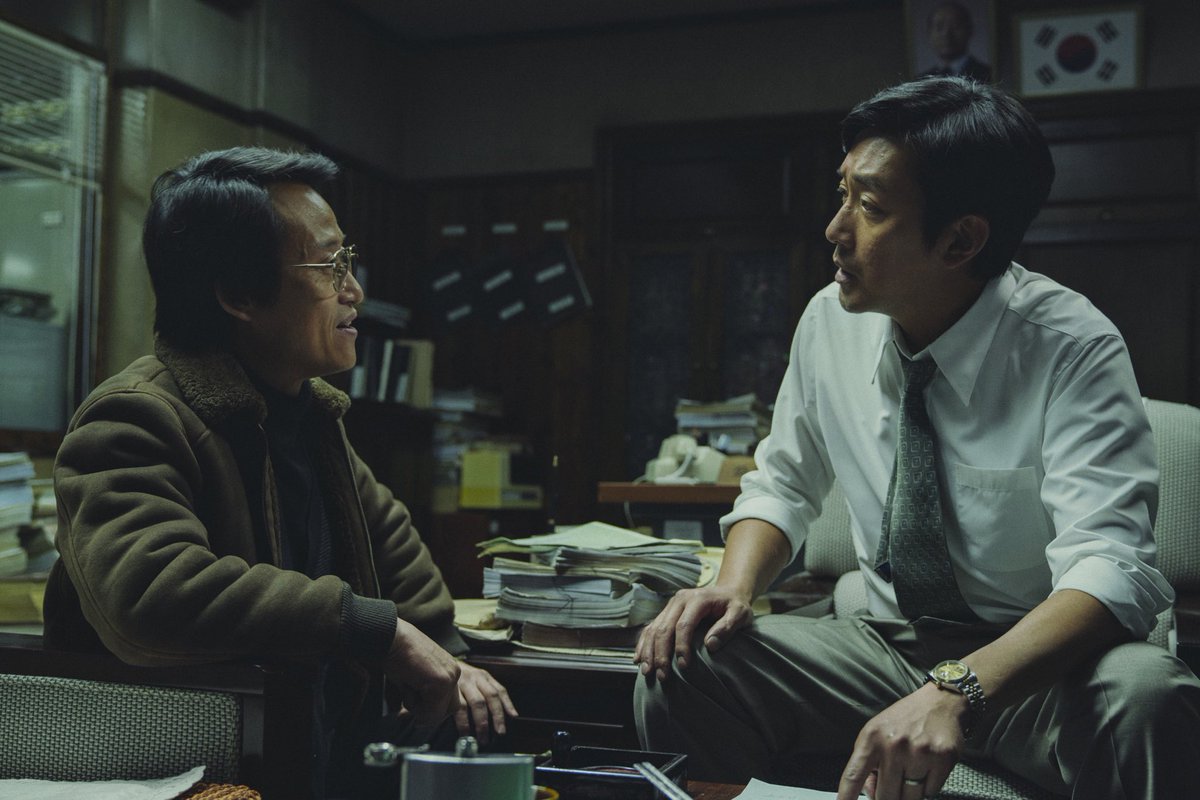 CJENMMOVIE's tweet photo. 모두가 뜨거웠던 그 해
각자의 선택과 신념으로 격동의 시간을 살았던
사람들의 이야기 <1987>

#김윤석 #하정우 #유해진 #김태리 #박희순 #이희준
#영화1987 #12월27일개봉 https://t.co/SxGQfJEw9D