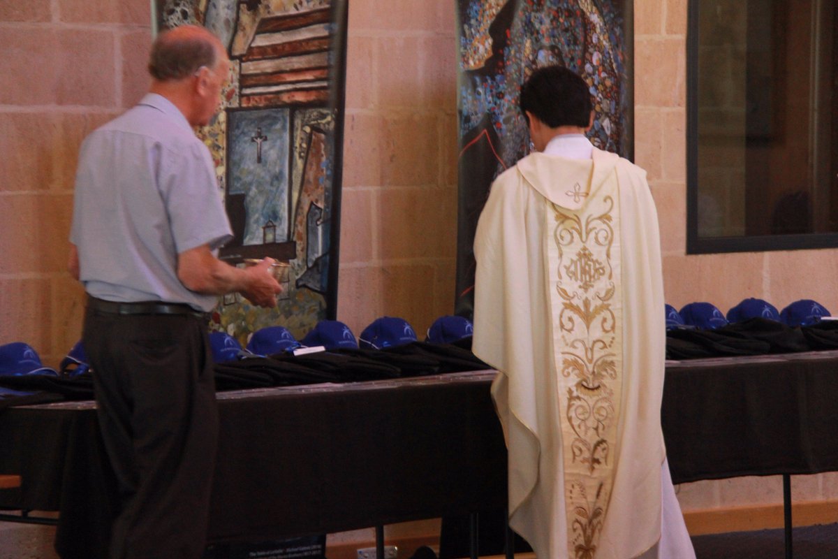 NewmanCollegeWA's tweet photo. Today our College community gave their final blessings to our Philippines Immersion staff and students who will commence their journey to the Philippines tomorrow #SocialJustice #BeMore #Compassion #shinethroughdiscovery https://t.co/wbBTHMvOrC