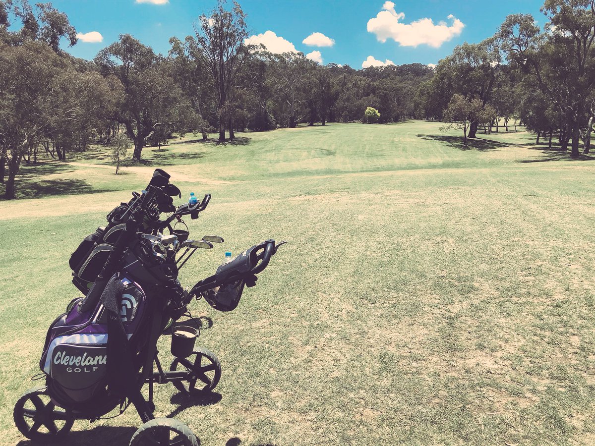 PurdonPlanning's tweet photo. @CBRBusiness annual golf day! @PurdonPlanning is on board - and has #allthegearnoidea https://t.co/sb5ylycHKo