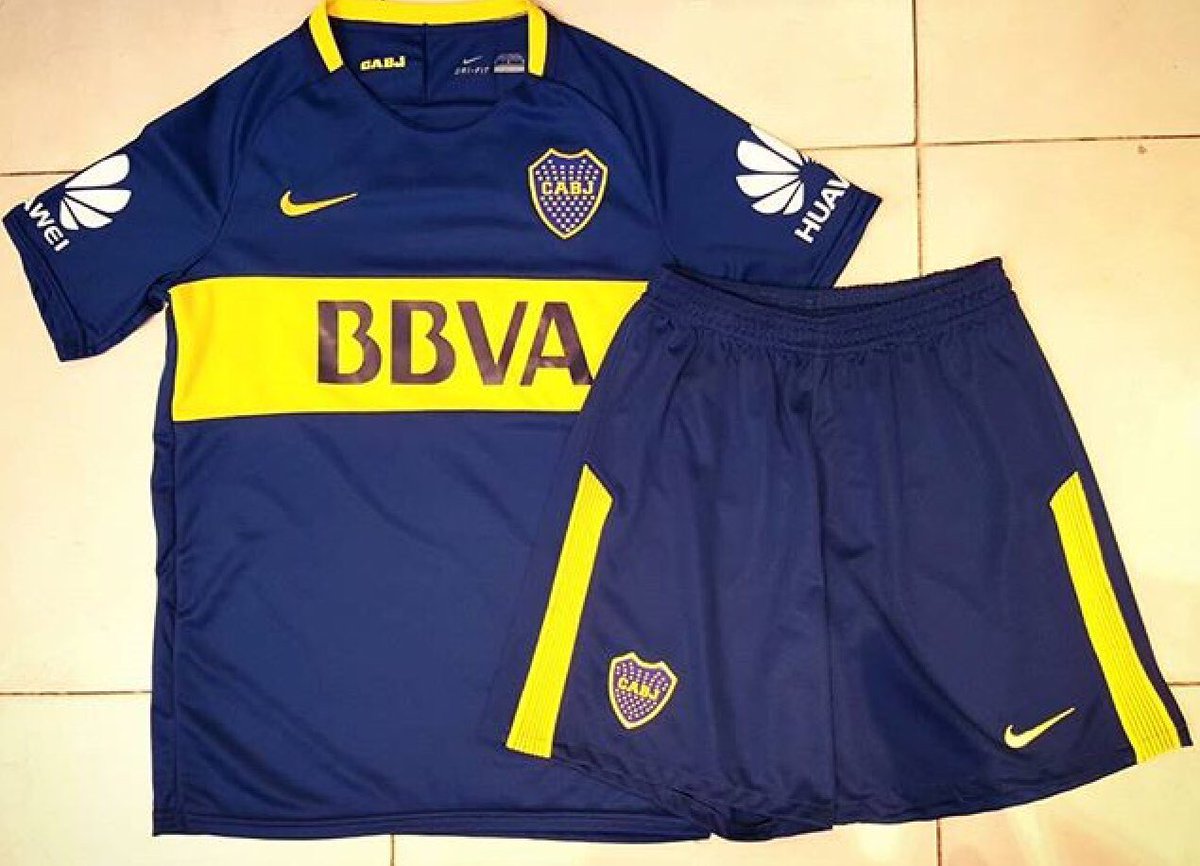 LaJRR10's tweet photo. Sorteamos conjunto titular de #Boca 2017/2018 (remera y short) !!!

▶️ Para participar:
✔️Seguirnos
✔️RT al tweet
✔️Comentá tus últimos 3 del DNI

🚫 Sorteo hasta miercoles 29/11 https://t.co/tQHBKvWae5