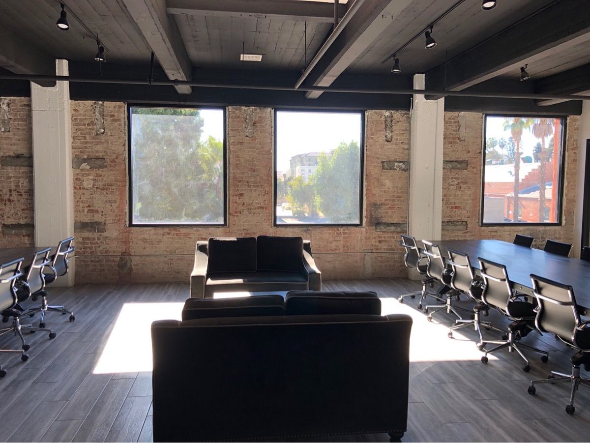 ivadesignbuild's tweet photo. Office TI almost complete. Another project is due closing by the end of the year #construction #ti #tenantimprovement #officespce #architecture https://t.co/NpDGMkWF1R