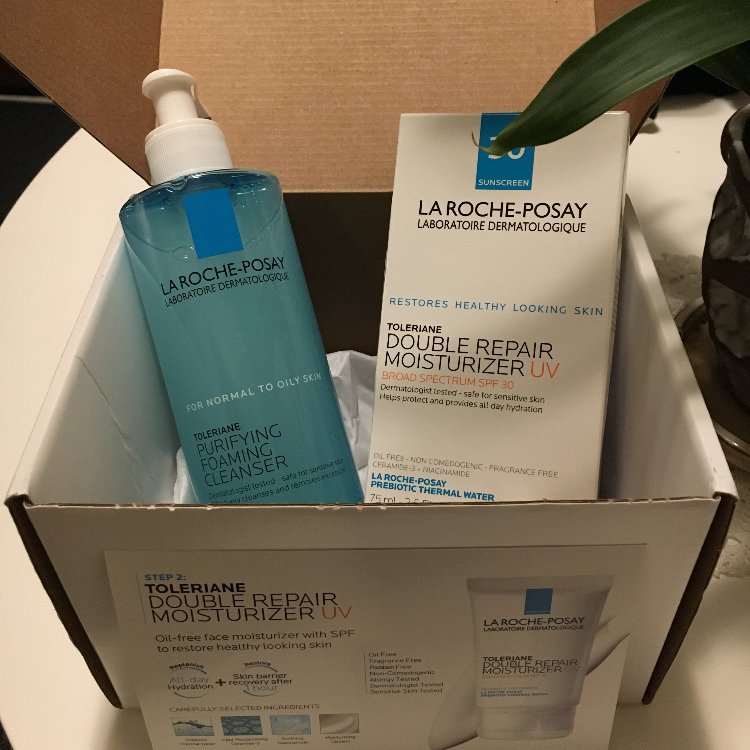 steezypz3's tweet photo. Just received my complimentary La Roche-Posay #voxbox from @influenster! So excited to try these products! #nonastiesskincare https://t.co/RZp223i2NF