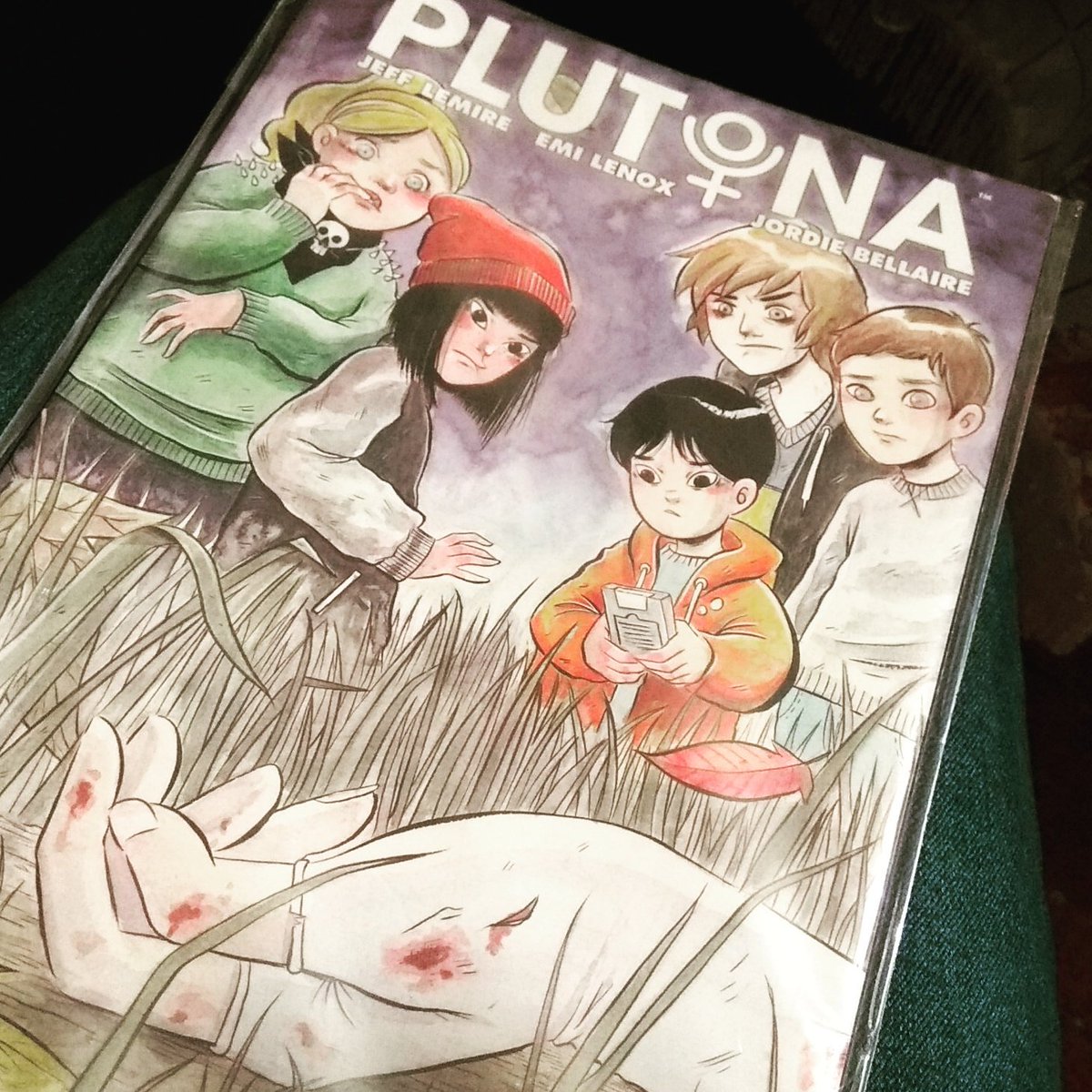 LaMultiversiana's tweet photo. Me llegó regalo por el día de la fonoaudióloga :3
#Comic #Plutona https://t.co/wEJrkdE8rD