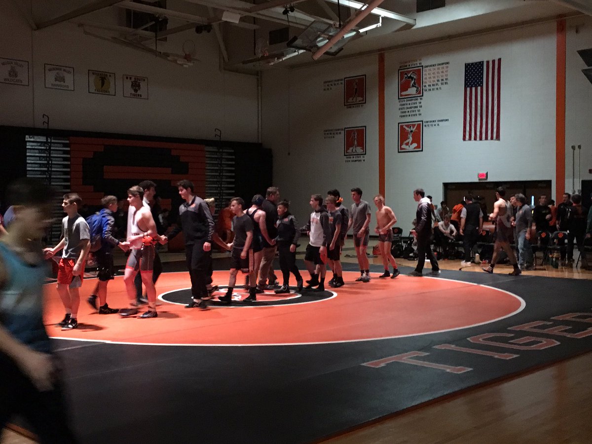 WWSathletics's tweet photo. Congrats to the Wrestlers on their 1st victory of the year over Geneva. https://t.co/ReCJ62FziM