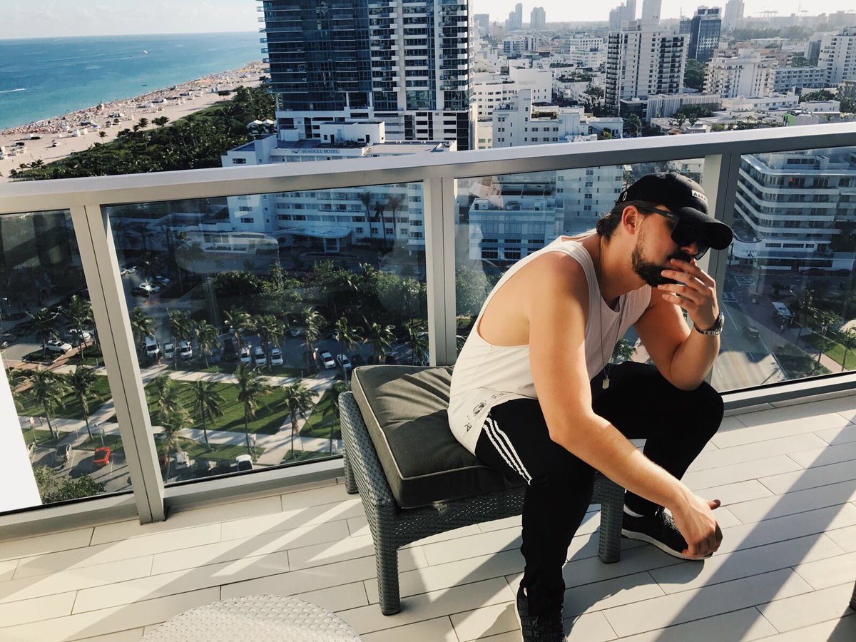 sonnyfodera's tweet photo. Miami! 🌴🇺🇸 https://t.co/IZNwg9B56y