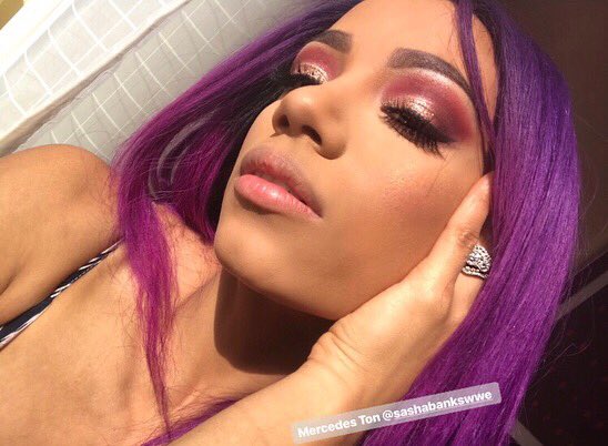 MercedesVarnado's tweet photo. Boss Makeup 💄 https://t.co/A8quvmMsUA