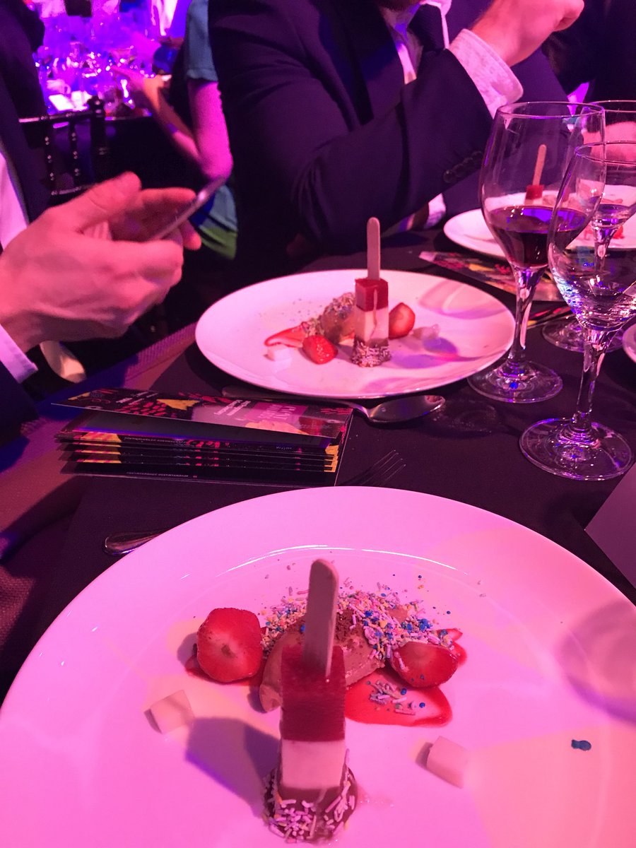 EFXAwards's tweet photo. Divine dessert #EventAwards Huge Thanks @tonicfood we loved it unanimously #identitygroup #efxawards https://t.co/XY4P8yMop0