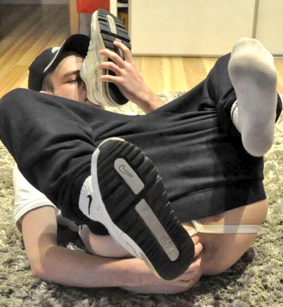 🔝Laskard tweet media