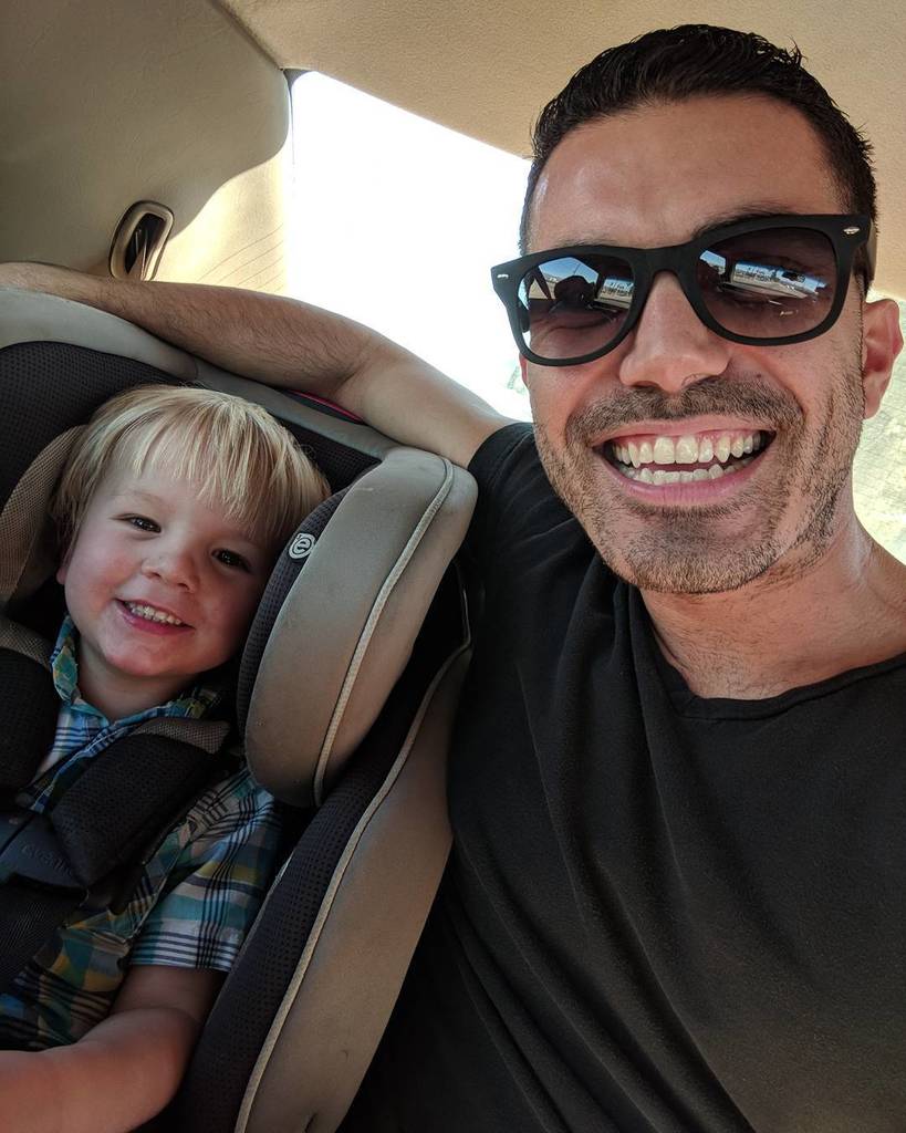 Mister3001's tweet photo. Lunch with the New Era family (minus a few). We were graced by the presence of this little munchkin. #cheese #smile #cheeser #food #hashtag #friends #love #holidays #holidayseason #picoftheday https://t.co/oH2uv7LXJz
