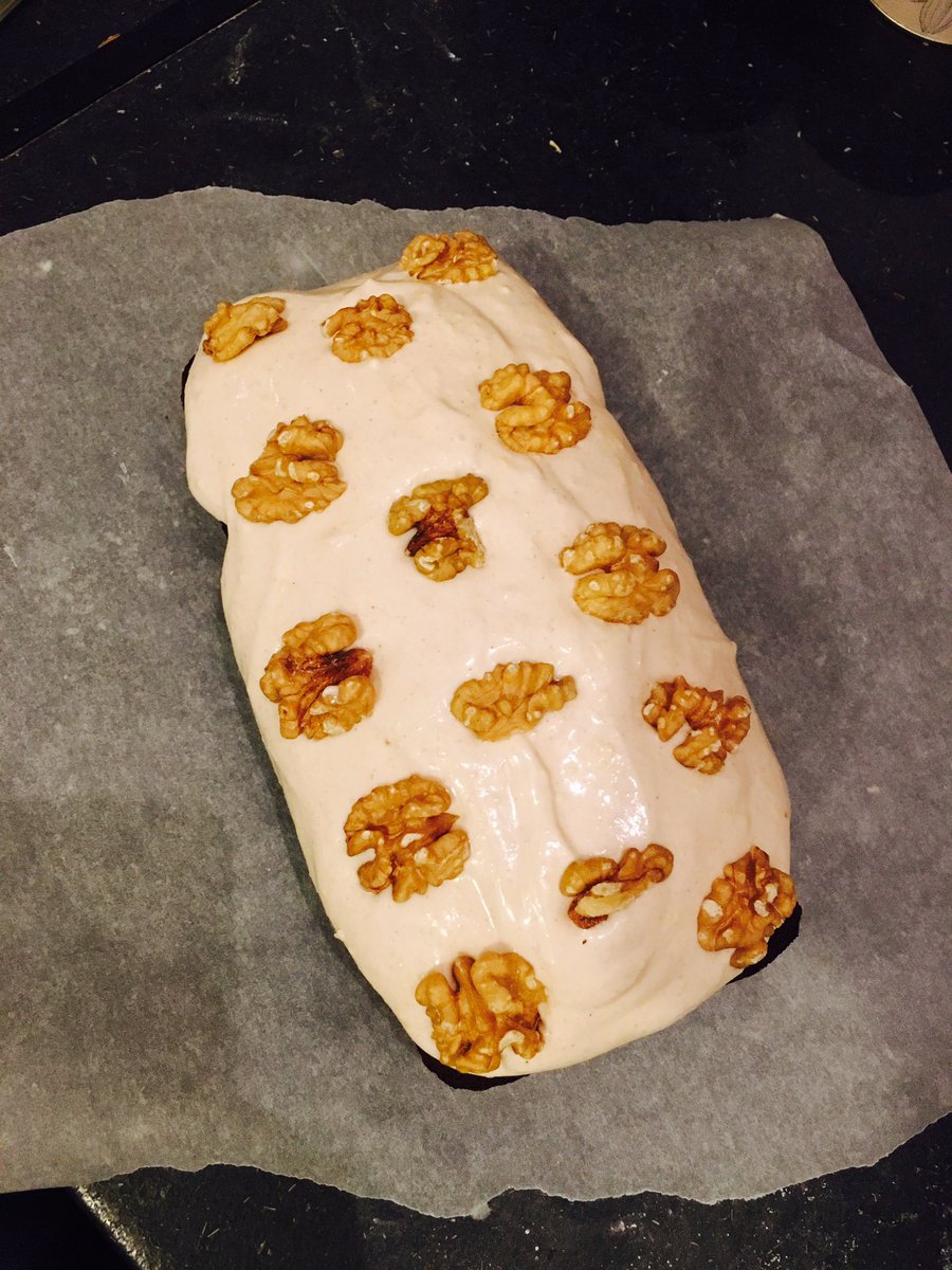 yummystuff_blog's tweet photo. Just got news today that this went down a treat in the office so I'm happy to share. A carrot and walnut cake with cinnamon and cream cheese frosting. #officebirthdaytreats https://t.co/GRLE80q9oz