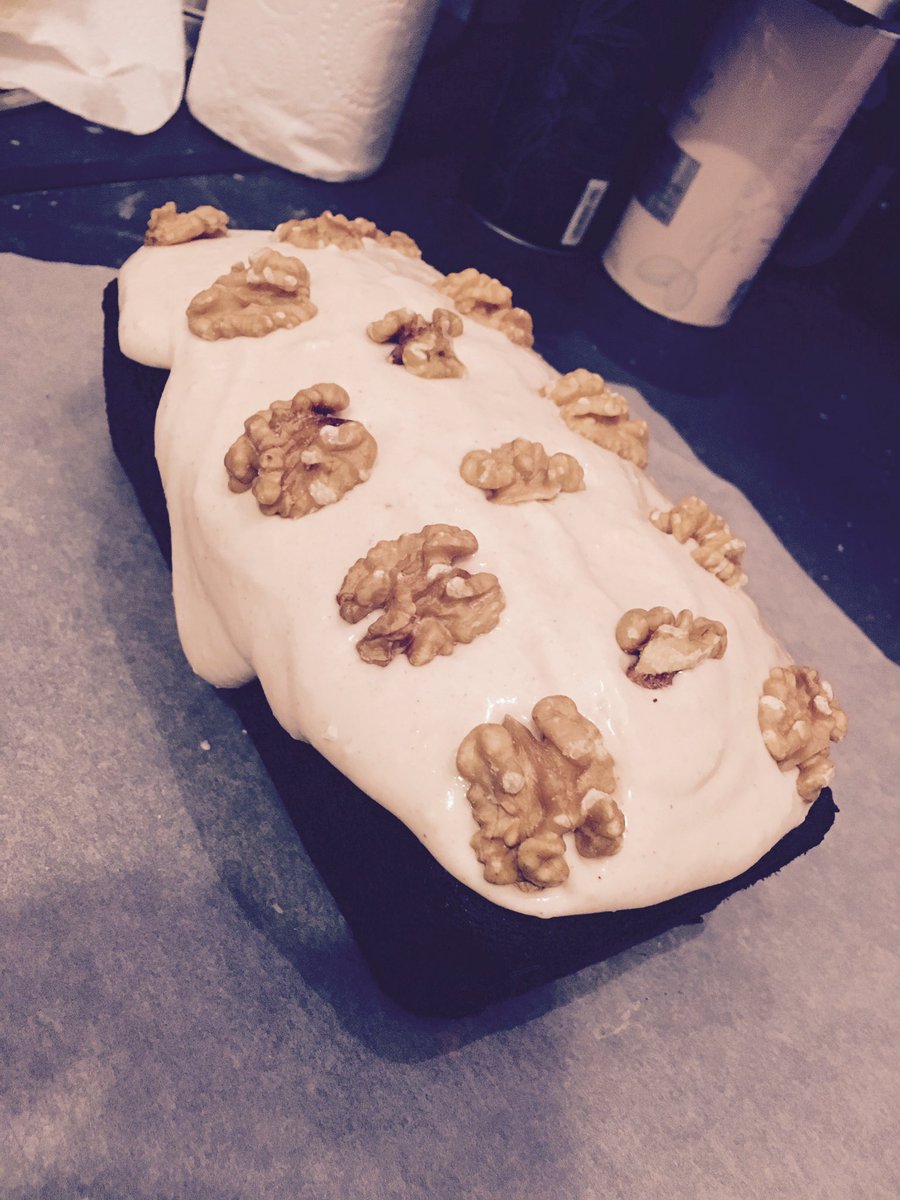 yummystuff_blog's tweet photo. Just got news today that this went down a treat in the office so I'm happy to share. A carrot and walnut cake with cinnamon and cream cheese frosting. #officebirthdaytreats https://t.co/GRLE80q9oz
