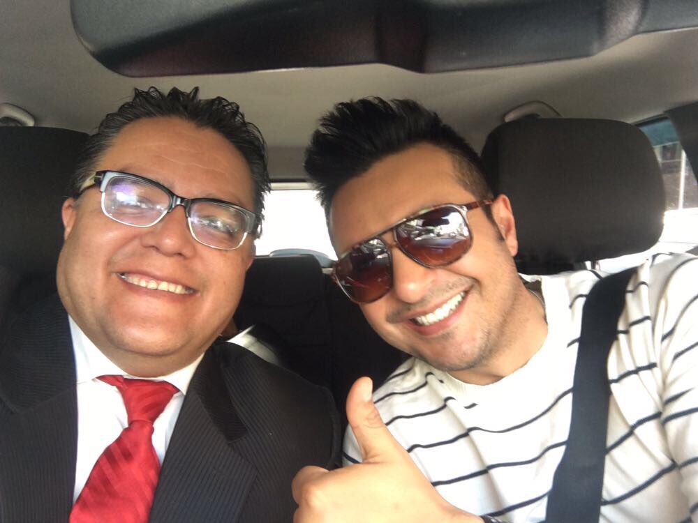 RODRIGODELTOP1's tweet photo. Gracias por darme una entrevista para Top Uno que me encanto ... Gracias Maestro por seguir enseñándonos a muchos de nosotros ... Bendiciones. https://t.co/BvOhHi7FFm
