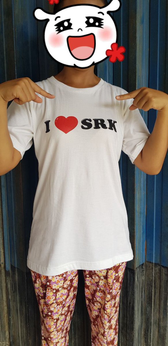 ohMybollywood's tweet photo. We shipping worldwide 😍🎾😎😘 trusted Bollywood online shop 😎 we are here since 2008 👏👏✌👍👉 support fans forever 😃 #bollywoodonlineshop #retweetmore #kaosbollywood #BollywoodTshirt #ohmybollywood #omb #bollywood https://t.co/NpCorVNKTO