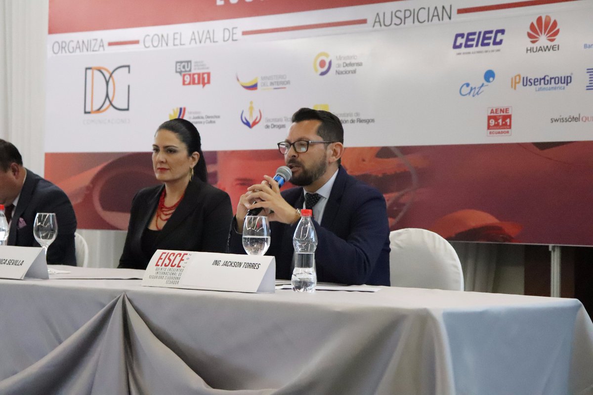 EISCE_ec's tweet photo. A continuación @JacksonT_C Coordinador General del @MunicipioDeLoja hablando de: Ciudades más seguras - El rol de los Gobiernos locales. https://t.co/yVdIRMZAAj