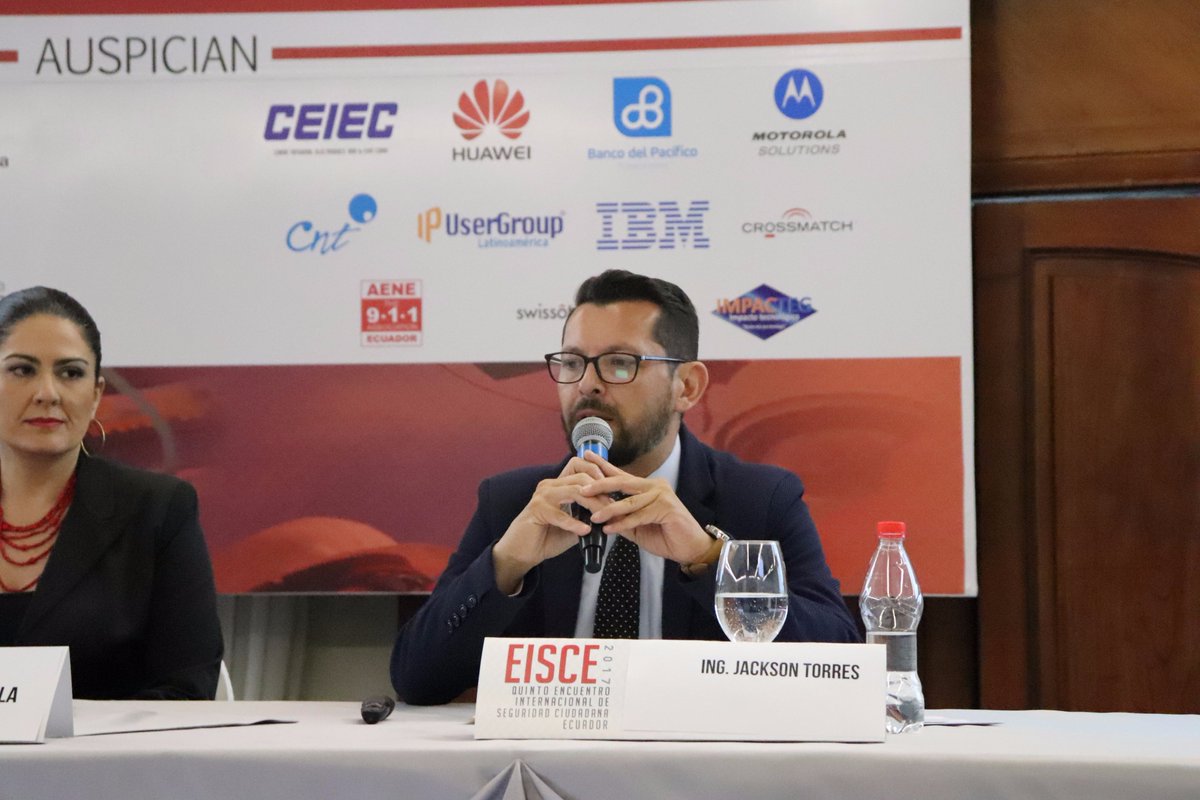 EISCE_ec's tweet photo. A continuación @JacksonT_C Coordinador General del @MunicipioDeLoja hablando de: Ciudades más seguras - El rol de los Gobiernos locales. https://t.co/yVdIRMZAAj