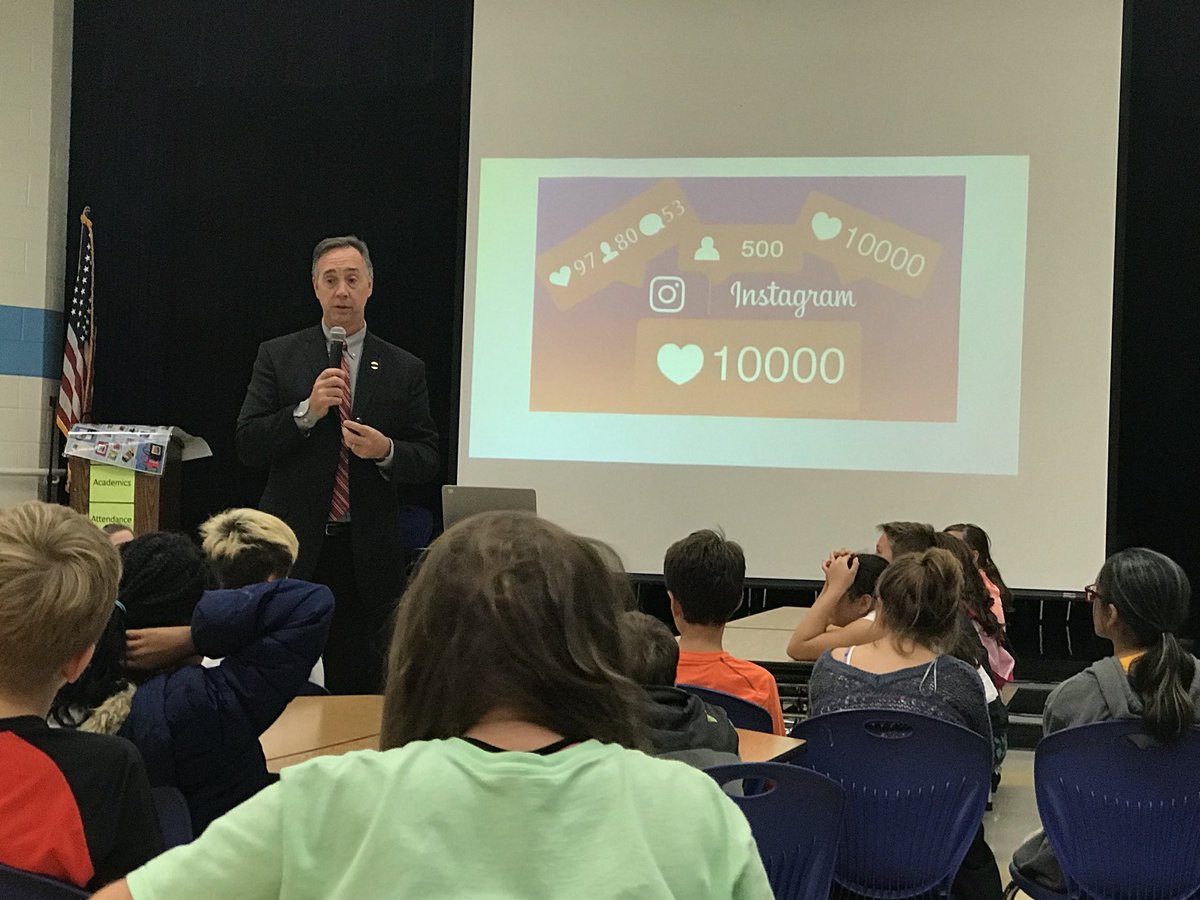 jmfoster1's tweet photo. Great presentation @TraceysAACPS by Mr. Wes Adams on cyber bullying https://t.co/fkGsYbdwpG