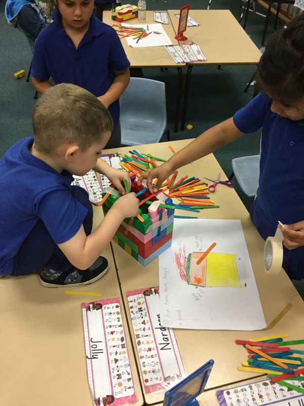 kinderFPS's tweet photo. KD's latest STEM challenge - Build a roof for a Lego house that will keep the rain out @FPS1895 #FPSSTEM #STEM https://t.co/JmcMar6cco