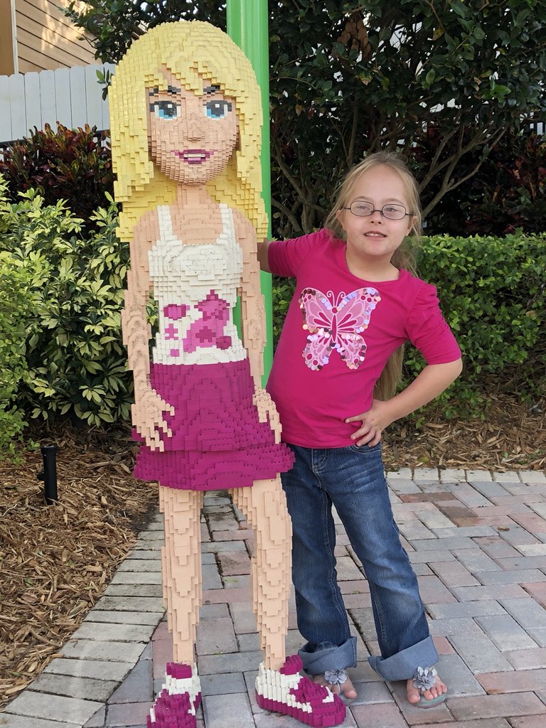 TeamSparkle's tweet photo. She wasn’t leaving @legolandflorida without a picture with her friend... #sparkletilyoudrop #DS https://t.co/fBKO2pMo1P