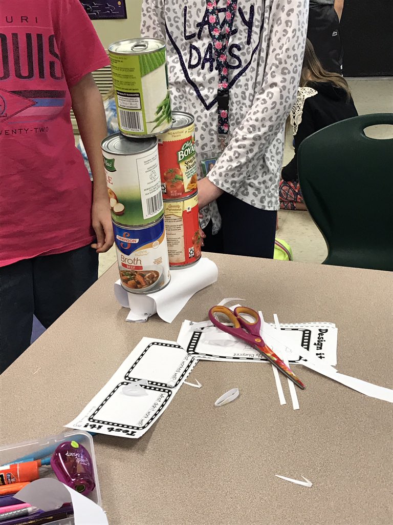 FRCSBarnes's tweet photo. 5th graders #collaborate to create Thanksgiving dinner tables. #warh #stem @monroenews https://t.co/BqAQDek02k