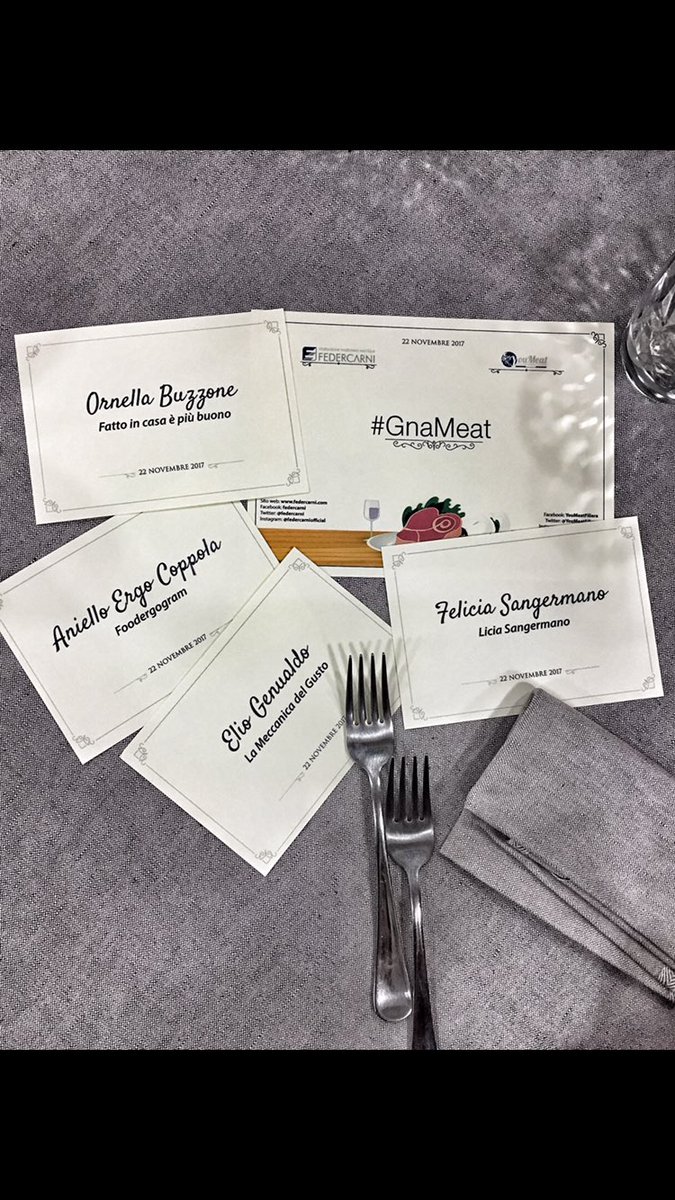 aniello_coppola's tweet photo. Stasera #socialtable da Braceria Barone con @LiciaSangermano @GenualdoElio  @Anna_Pernice #gnameat @YouMeatFiliera @federcarni https://t.co/OGmMRluKJL