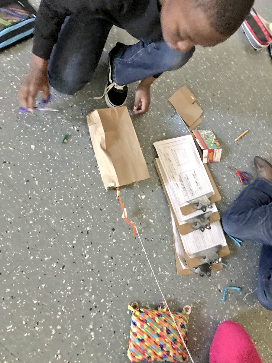 Working on turkey traps during STEM today with <a href="/amcginnis14/">Angela McGinnis</a> class! Ss only had 4 materials, so it got pretty creative 👍🏼
