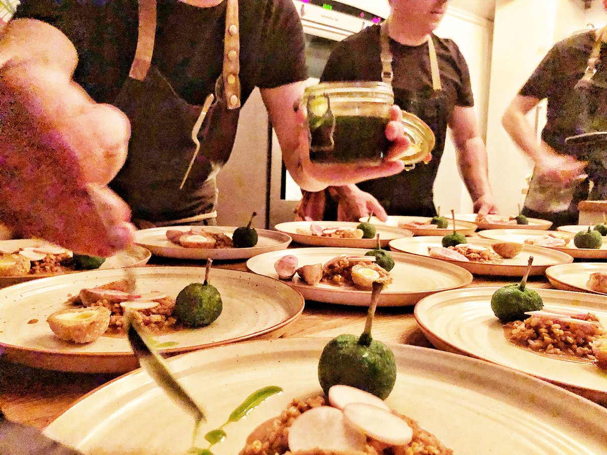 IndieFude's tweet photo. Time to show off what a cracking group of chefs can do with @BallinteerFarm Quail 😍 #FourChefsAndGreatVine 🤤 https://t.co/O7ZBFqE8yL