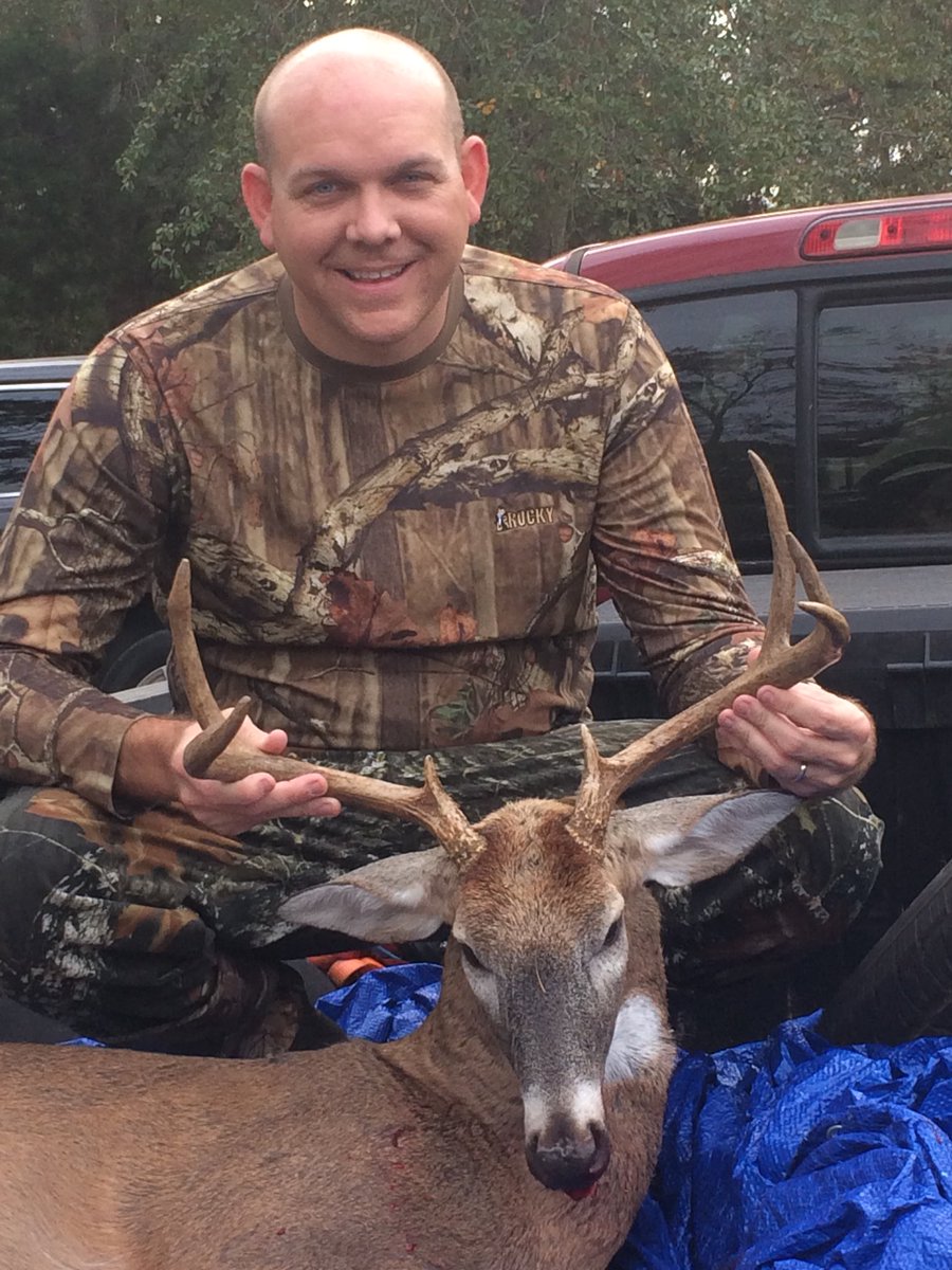 brcrowdis's tweet photo. Took this guy last night chasing and grunting at his lady friend. It happened quick, 4:25 pm. It’s been a long time since I️ harvested a buck. #onelessontheroad https://t.co/5LdMwWmlX7