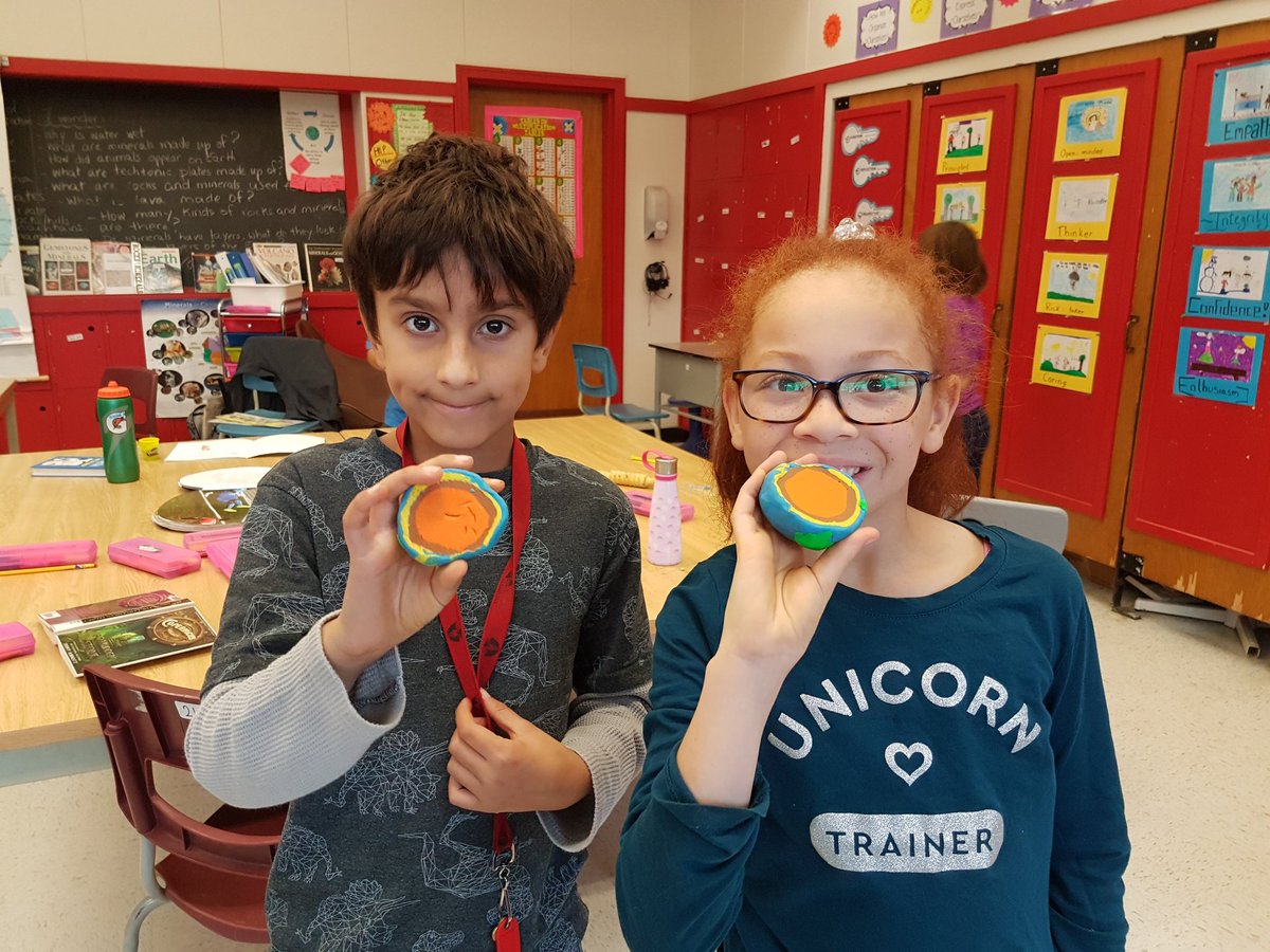 M_Tubbeh's tweet photo. Rocks and Minerals unit grade 3... #IBPYP   #layersoftheEarth  @clearpointelem @rchuawilson https://t.co/v8uoUHsaDG