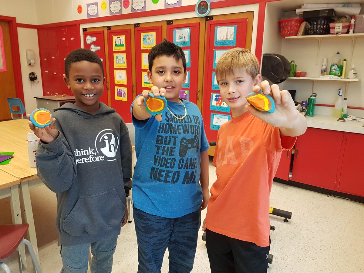 M_Tubbeh's tweet photo. Rocks and Minerals unit grade 3... #IBPYP   #layersoftheEarth  @clearpointelem @rchuawilson https://t.co/v8uoUHsaDG