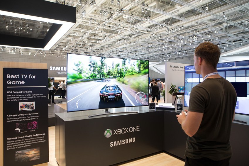 TizenID's tweet photo. Xbox One X di Samsung QLED TV
https://t.co/YOfqez4oOb

#Tizen #QLEDGaming #QLEDTV #Xbox #XboxOneX #console #gaming #BlackFriday https://t.co/hjga81kXwi