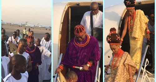 asbnewsng's tweet photo. Oba Of Benin, his pretty wives, other High Chiefs land in Abuja on an historic visit (PHOTOS) https://t.co/nU3XVYszIN #Culture #Edo_State #Life_and_Style #Travel https://t.co/Q7x6CPBXCV