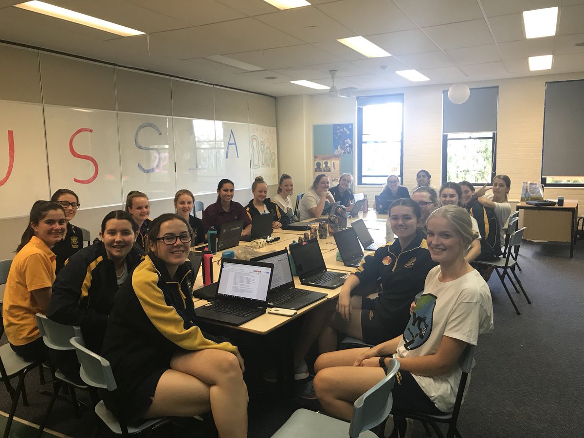LoretoLearning's tweet photo. #YCON2017 First People’s Working Party addressing issues affecting the world’s indigenous populations. https://t.co/InPa1KP1YF