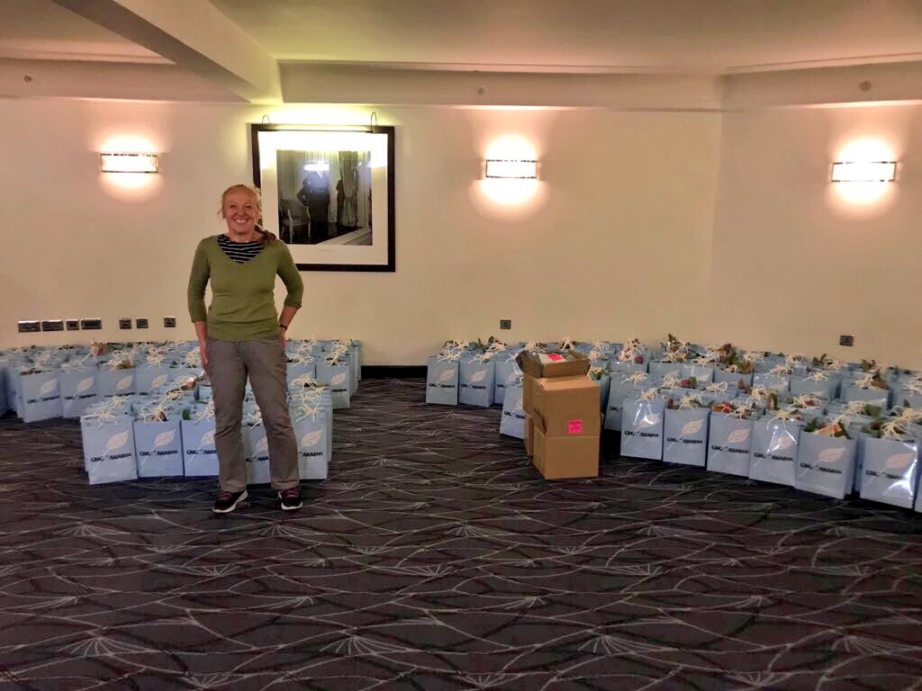 ClareFoggett's tweet image. Bazillions of @GdnMediaGuild goody bags, done 👍. HUGE thanks to @Concraigsmith @ianthwaites and @morvedre who packed Every Single One. #GMGAwards