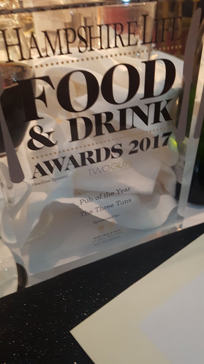 ThreeTunsRomsey's tweet photo. We are Hampshire Pub of the Year 2017! Thanks to our amazing staff &amp; of course amazing customers!! #HampshireFADA https://t.co/csngXgkASC