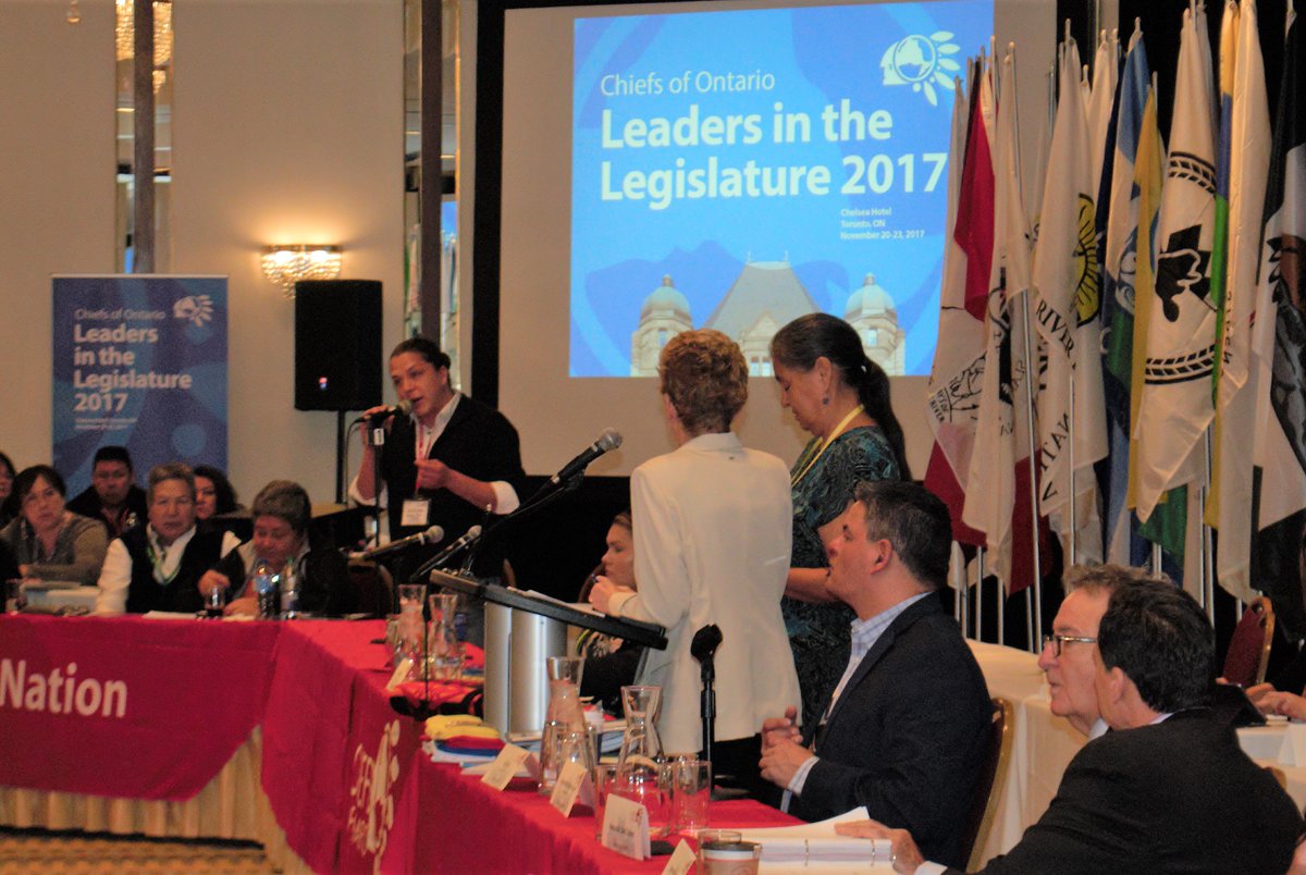 ChiefsofOntario's tweet photo. @OFNYPC_Official have been making their mark at #LiL2017 - from asking tough questions of the Premier, mtg w/ Minister's on issues that concern FN youth to presenting to the Assembly on "Reconnecting with Mother
Earth: A Debrief and Look
Ahead" - Leaders of tomorrow! #LiL2017 https://t.co/xyYv7egPdg