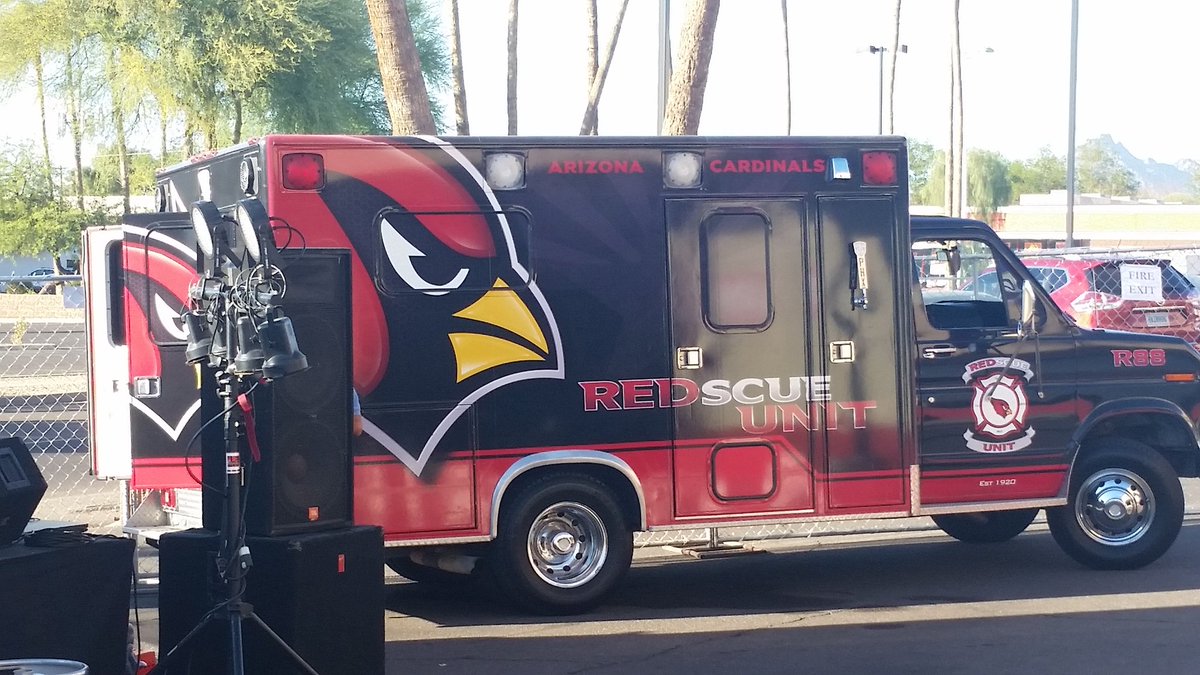 RedscueUnit's tweet image. At Helix Basin Brewing Co. Redscue Unit helping spreading the word... 3935 E Thomas Rd