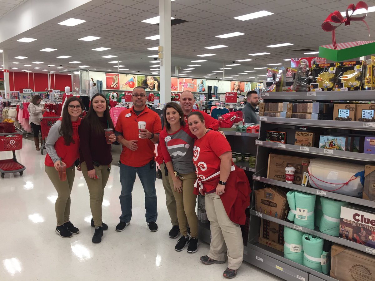 <a href="/rickd0055/">Rick Dengelegi</a> I can count on Greenwood every single day!! They inspire all of us to run a little faster everyday!! I am thankful to <a href="/boilerBRIN/">Brin'na Rollins</a> and T1364 Team!! @Amberjunderwood <a href="/Indydon01/">Don</a> <a href="/SethBuell81/">Seth Buell</a> @alinantarget